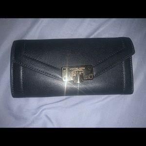 Michael Kors women’s wallet